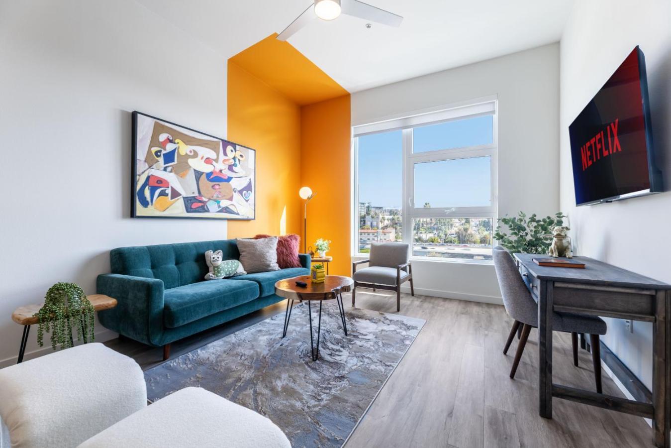 Modern Living, Stunning Views, 1mile To Dodger Stadium